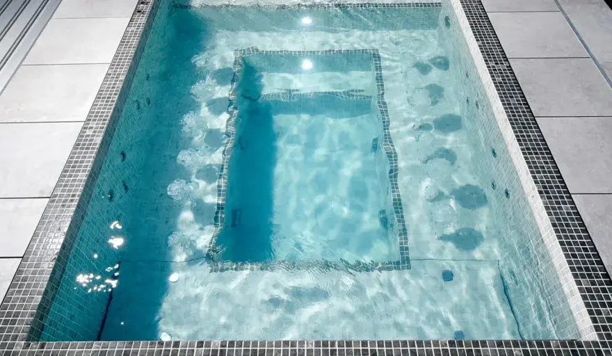 Poids d'un jacuzzi - Le guide complet pour une installation sûre