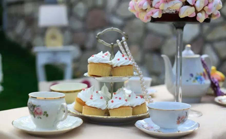 Afternoon Tea britannique - Histoire, codes et rituels à la maison