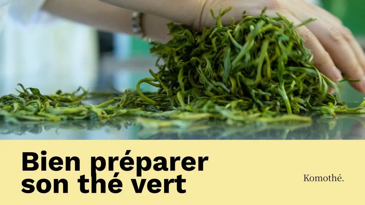 Des feuilles de thés verts fraîchement récoltées, prêtes à être infusées pour un moment de détente.